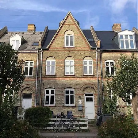 Private 3-story House - In Iconic Carlsberg Byen Apartment